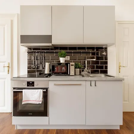 Red Dot Two - New Unit In The Heart Of Party Town